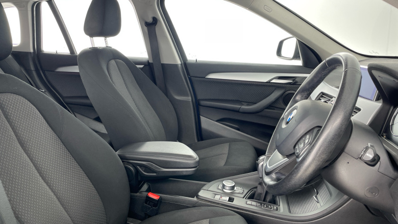 BMW X1 sDrive 18i [136] SE 5dr Petrol Estate